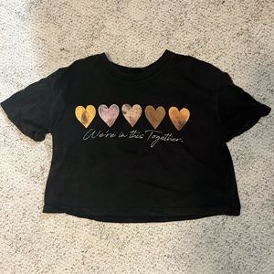 Large croptop, can fit down to small